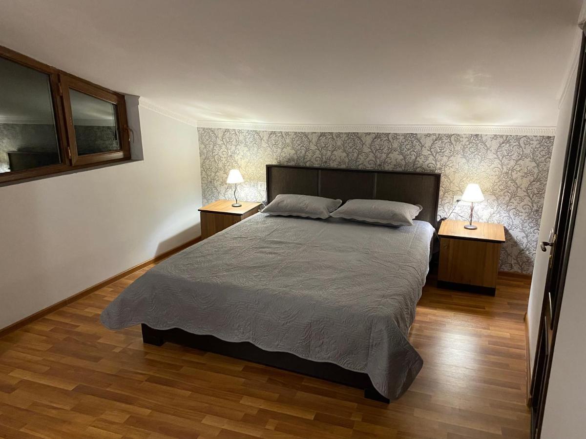 Sofia Hotel Yerevan Bagian luar foto