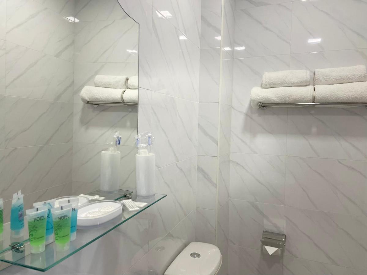 Sofia Hotel Yerevan Bagian luar foto