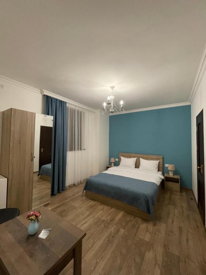 Sofia Hotel Yerevan Bagian luar foto